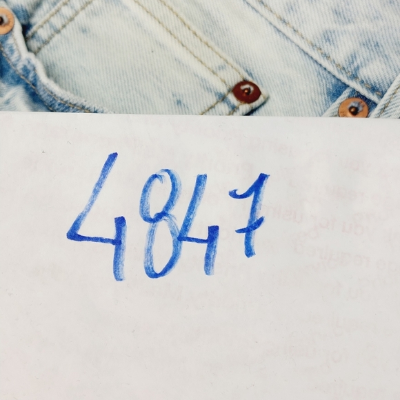 American Eagle Cotton Distressed Light Wash Jean Shorts  P4847 - Picture 8 of 8